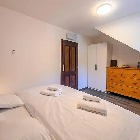 Luxe In Bernartice, Ook Voor Groepen Kkh045 Villa